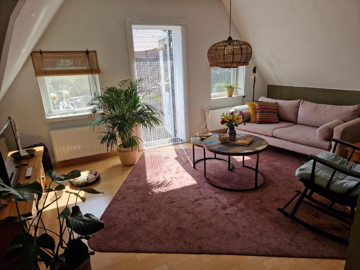 Zonnig Appartement Maasbommel. Exterior foto